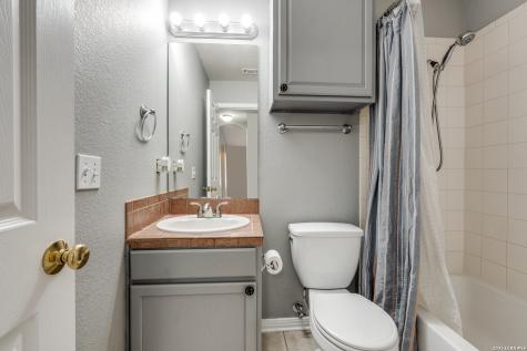 5 Dogwood Wimberley TX 78676
