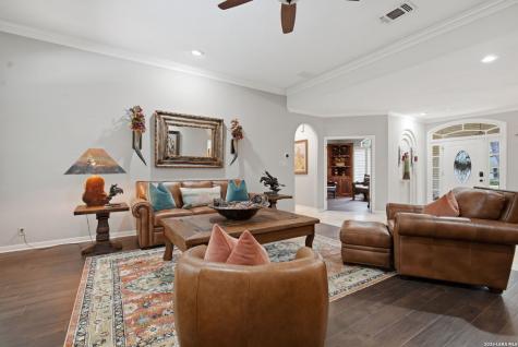 37 Rogers Wood San Antonio TX 78248