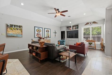 37 Rogers Wood San Antonio TX 78248