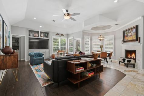 37 Rogers Wood San Antonio TX 78248
