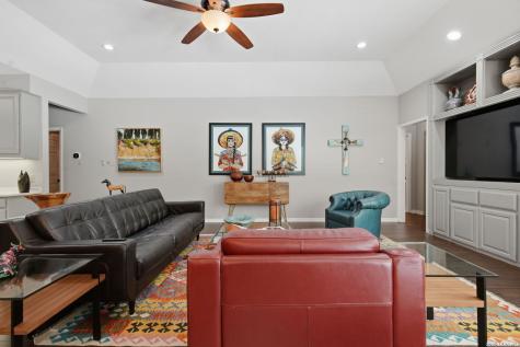 37 Rogers Wood San Antonio TX 78248