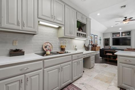 37 Rogers Wood San Antonio TX 78248