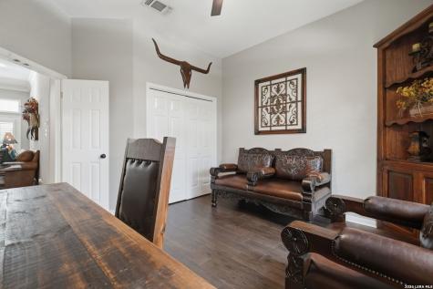 37 Rogers Wood San Antonio TX 78248