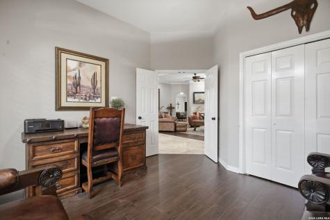 37 Rogers Wood San Antonio TX 78248