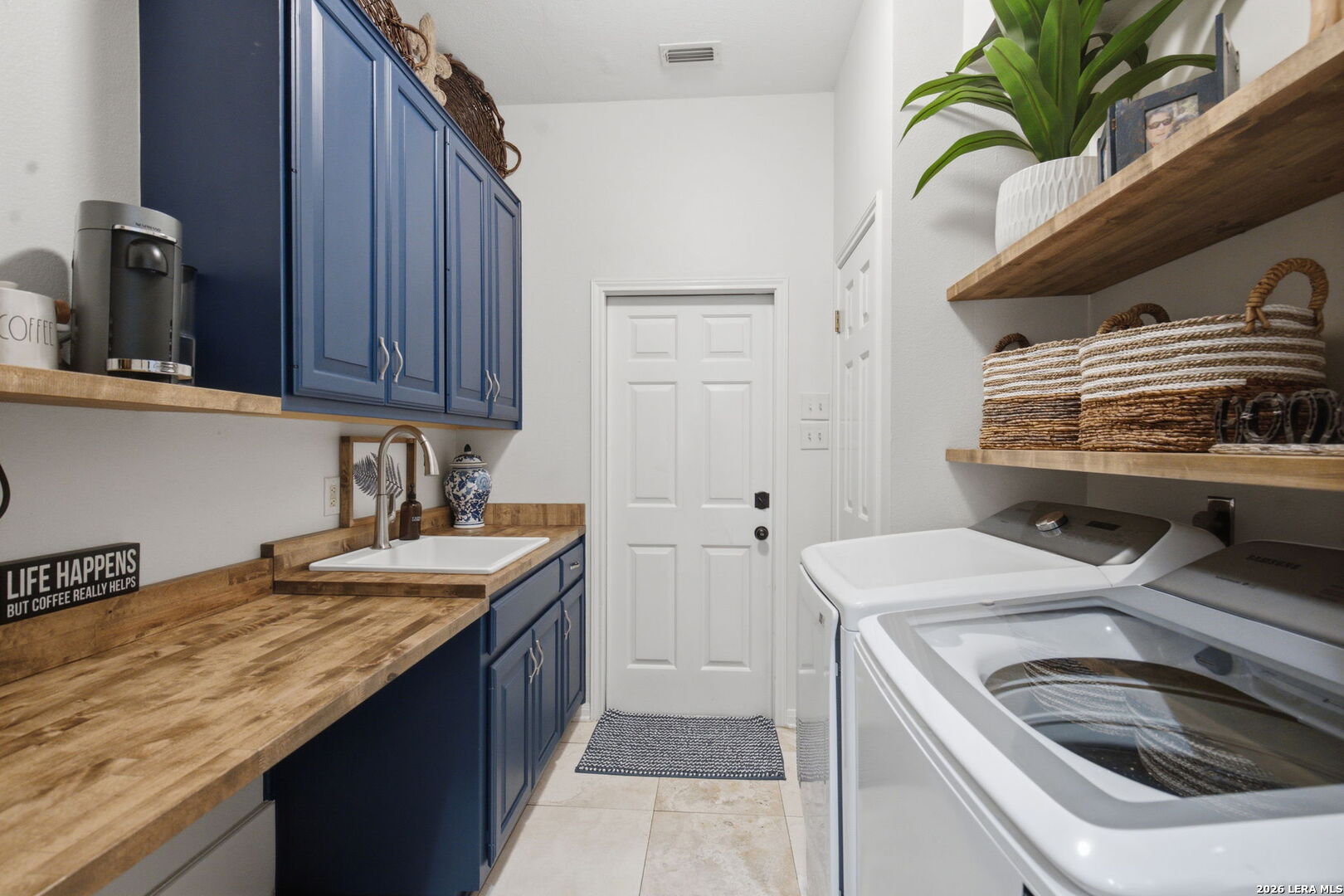 37 Rogers Wood San Antonio TX 78248