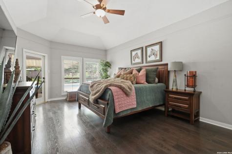 37 Rogers Wood San Antonio TX 78248