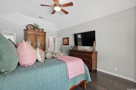 37 Rogers Wood San Antonio TX 78248
