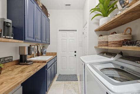 37 Rogers Wood San Antonio TX 78248