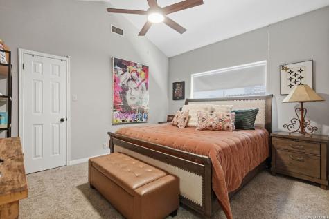 37 Rogers Wood San Antonio TX 78248