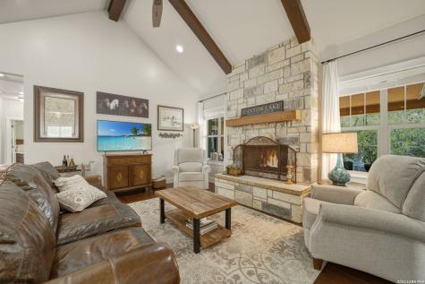 618 Angelica Vista Canyon Lake TX 78133
