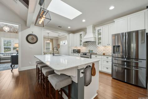 618 Angelica Vista Canyon Lake TX 78133