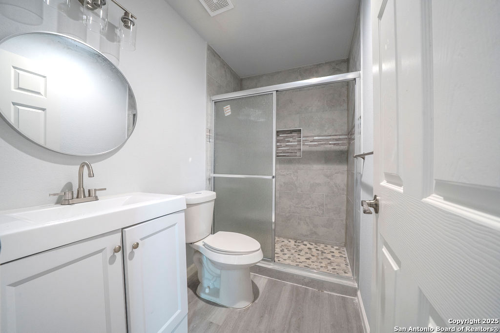 8434 Glen Shadow San Antonio TX 78239