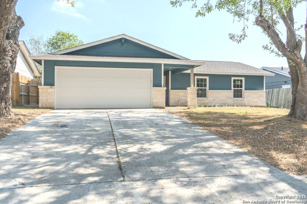 8434 Glen Shadow San Antonio TX 78239