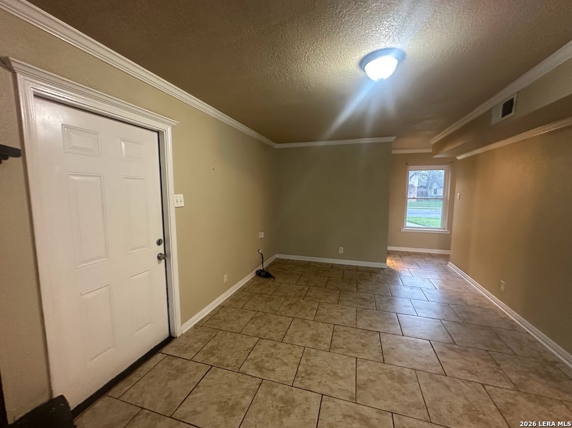 4402 Lakewood Drive San Antonio TX 78220