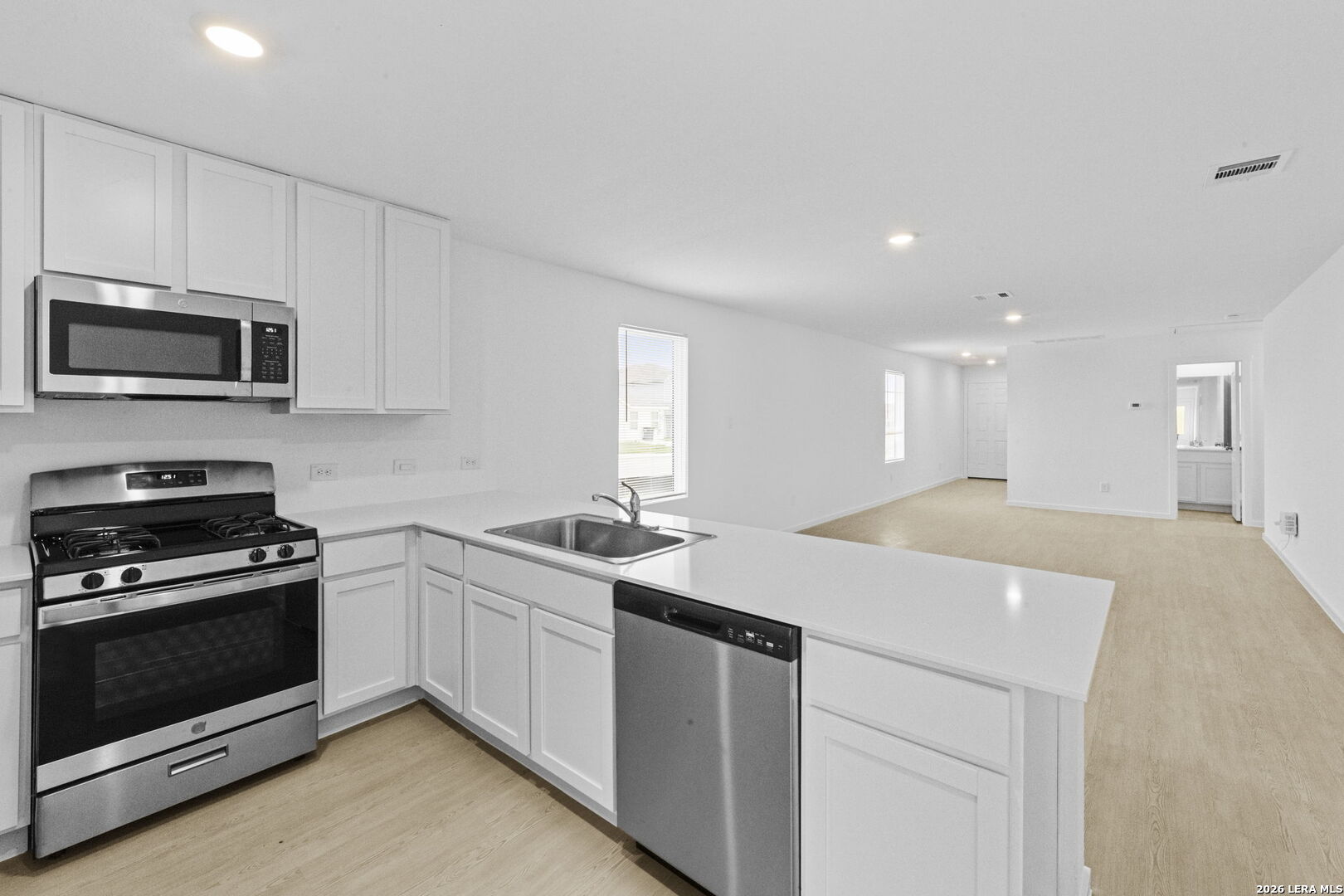 13051 Lake Fryer San Antonio TX 78152