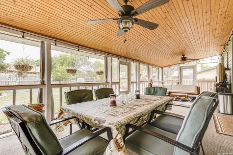 10435 Rock Cove Lane Converse TX 78109