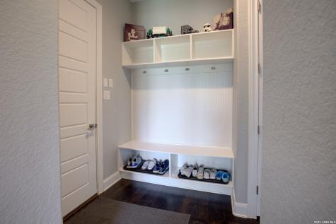 5716 High Forest New Braunfels TX 78132