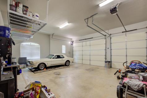 5716 High Forest New Braunfels TX 78132