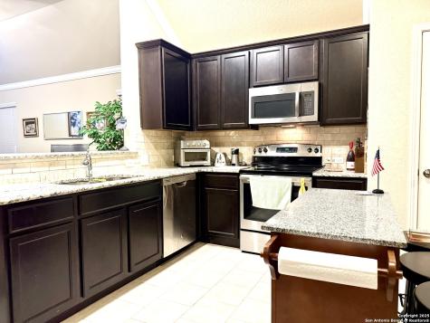 537 Saddlehorn Cibolo TX 78108