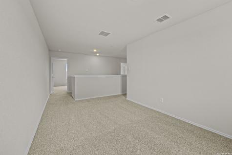 1027 Gladys Run Seguin TX 78155