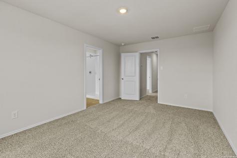 1027 Gladys Run Seguin TX 78155