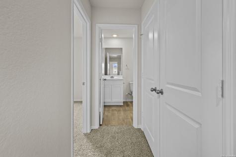 1027 Gladys Run Seguin TX 78155