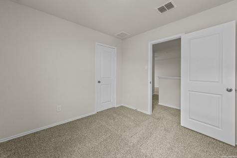 1027 Gladys Run Seguin TX 78155