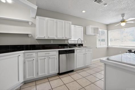 9150 Park Trail San Antonio TX 78250