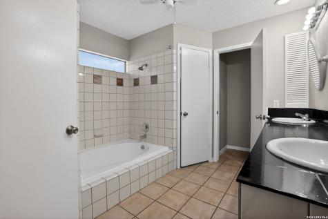 9150 Park Trail San Antonio TX 78250