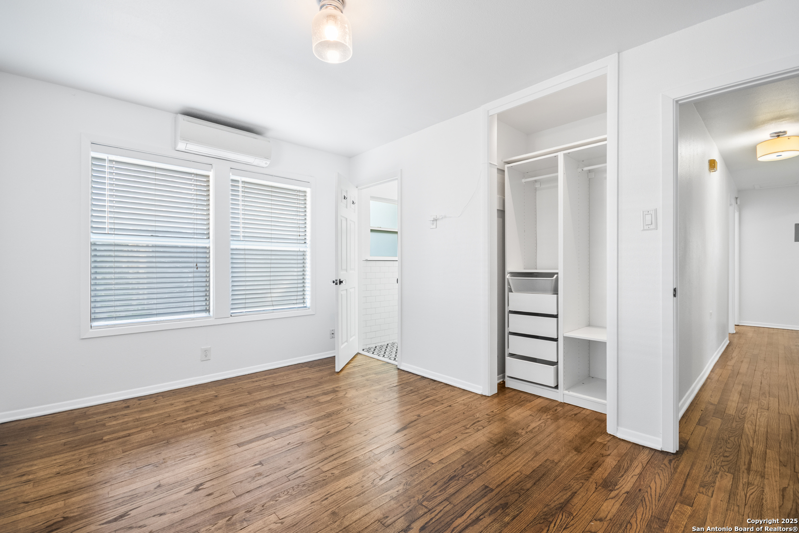 230 Dresden San Antonio TX 78213