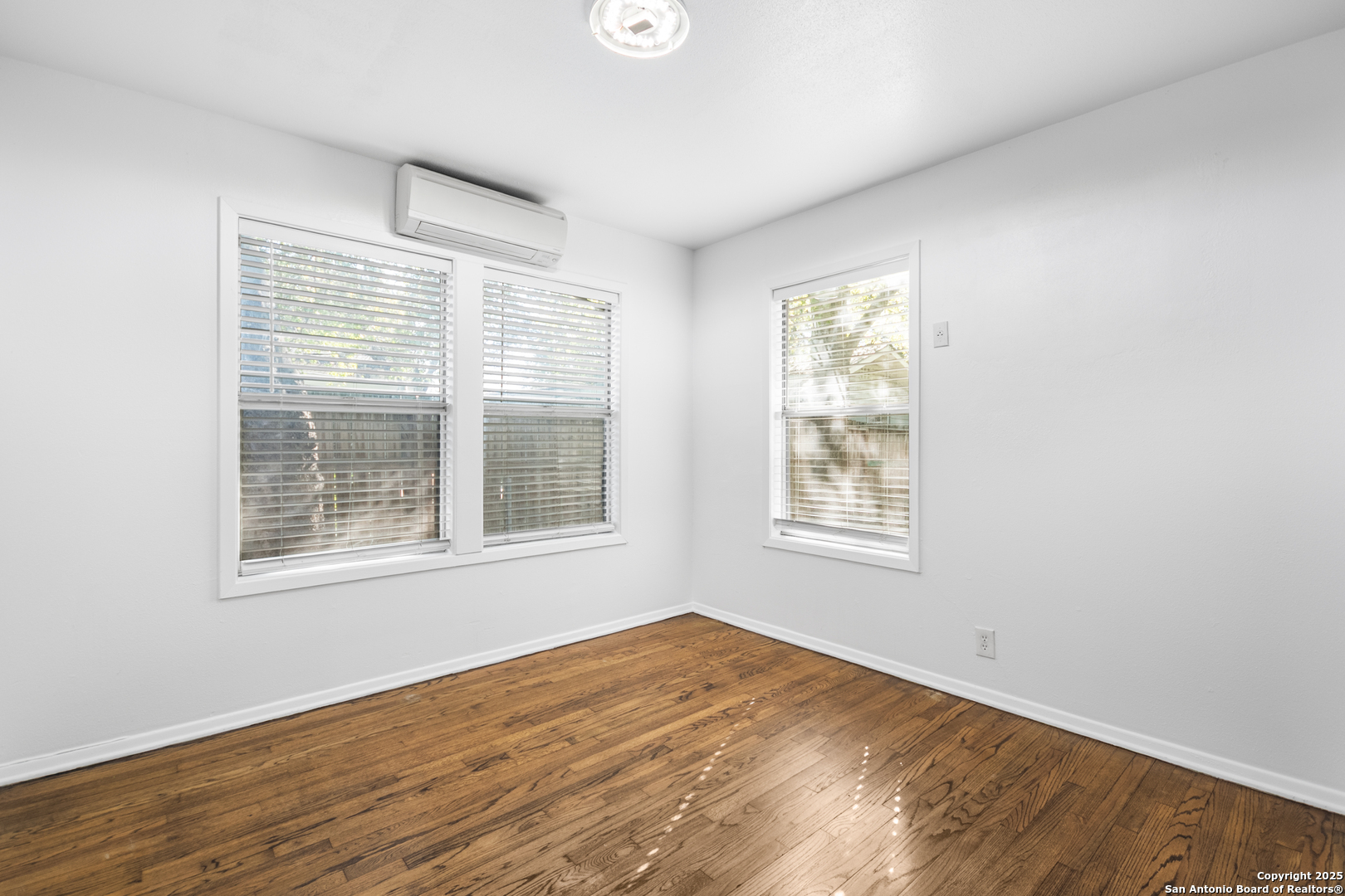 230 Dresden San Antonio TX 78213