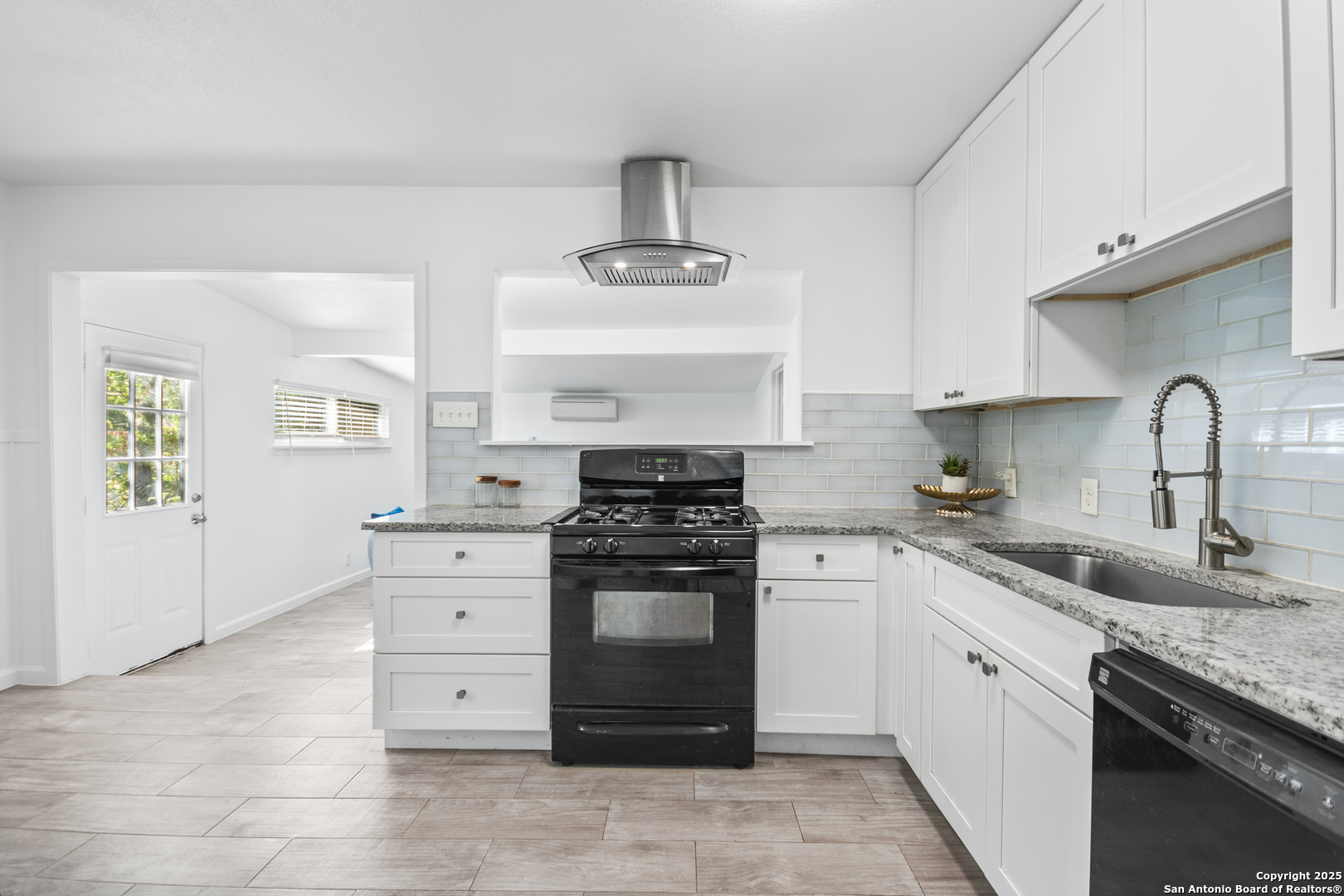 230 Dresden San Antonio TX 78213