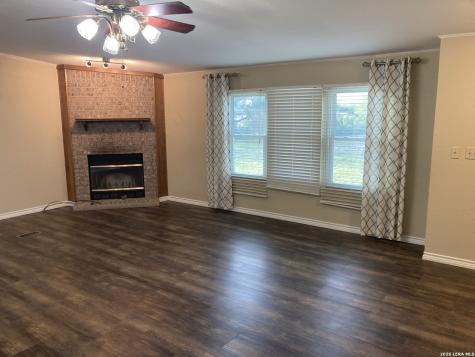 3707 Fm 2676 Hondo TX 78861