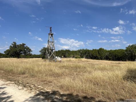 630 Indian Mound Tarpley TX 78883