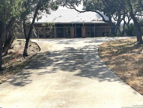 630 Indian Mound Tarpley TX 78883