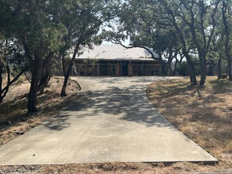 630 Indian Mound Tarpley TX 78883