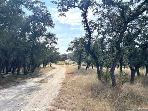 630 Indian Mound Tarpley TX 78883