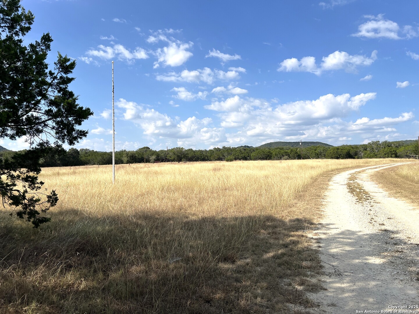 630 Indian Mound Tarpley TX 78883