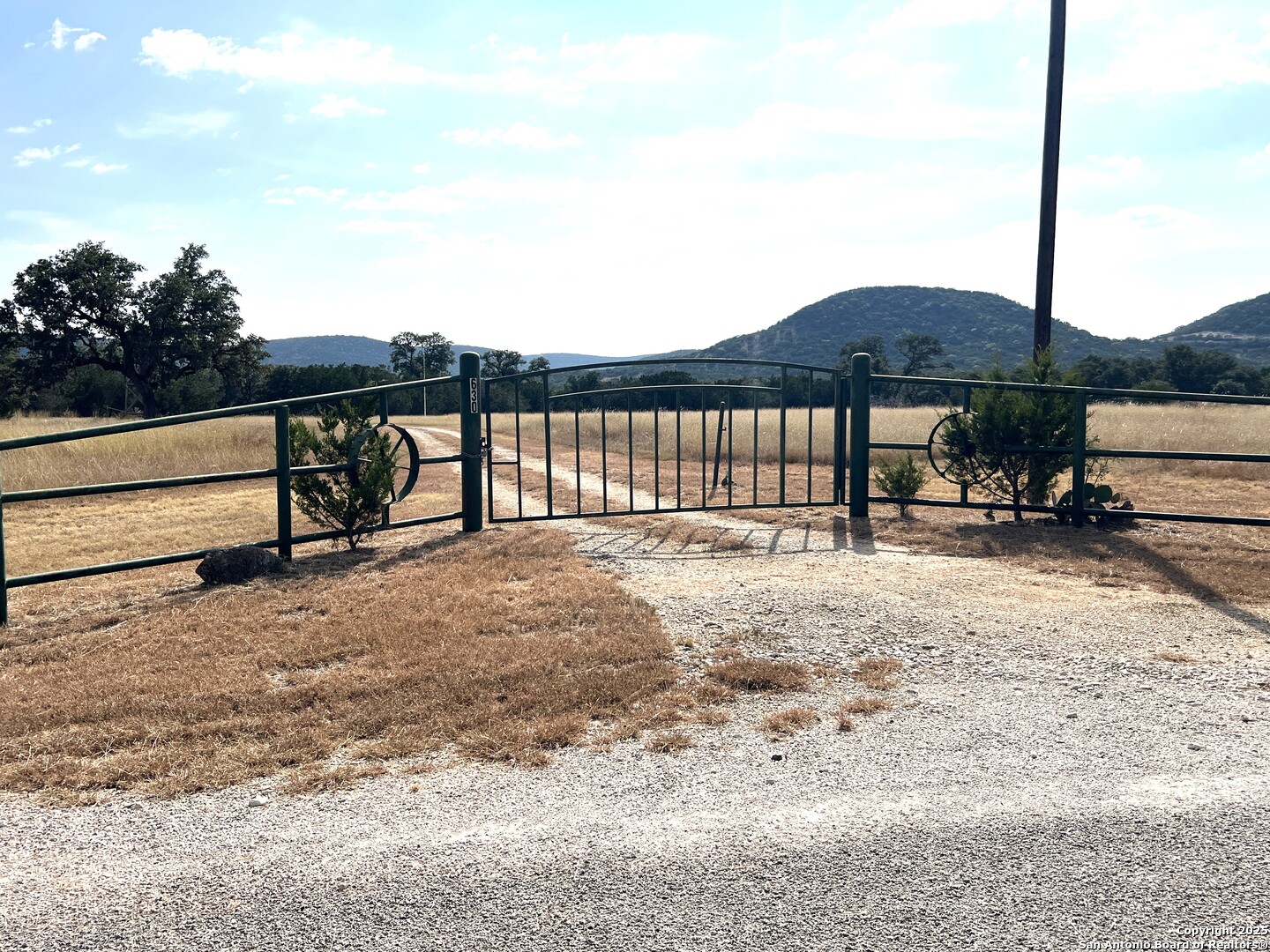 630 Indian Mound Tarpley TX 78883