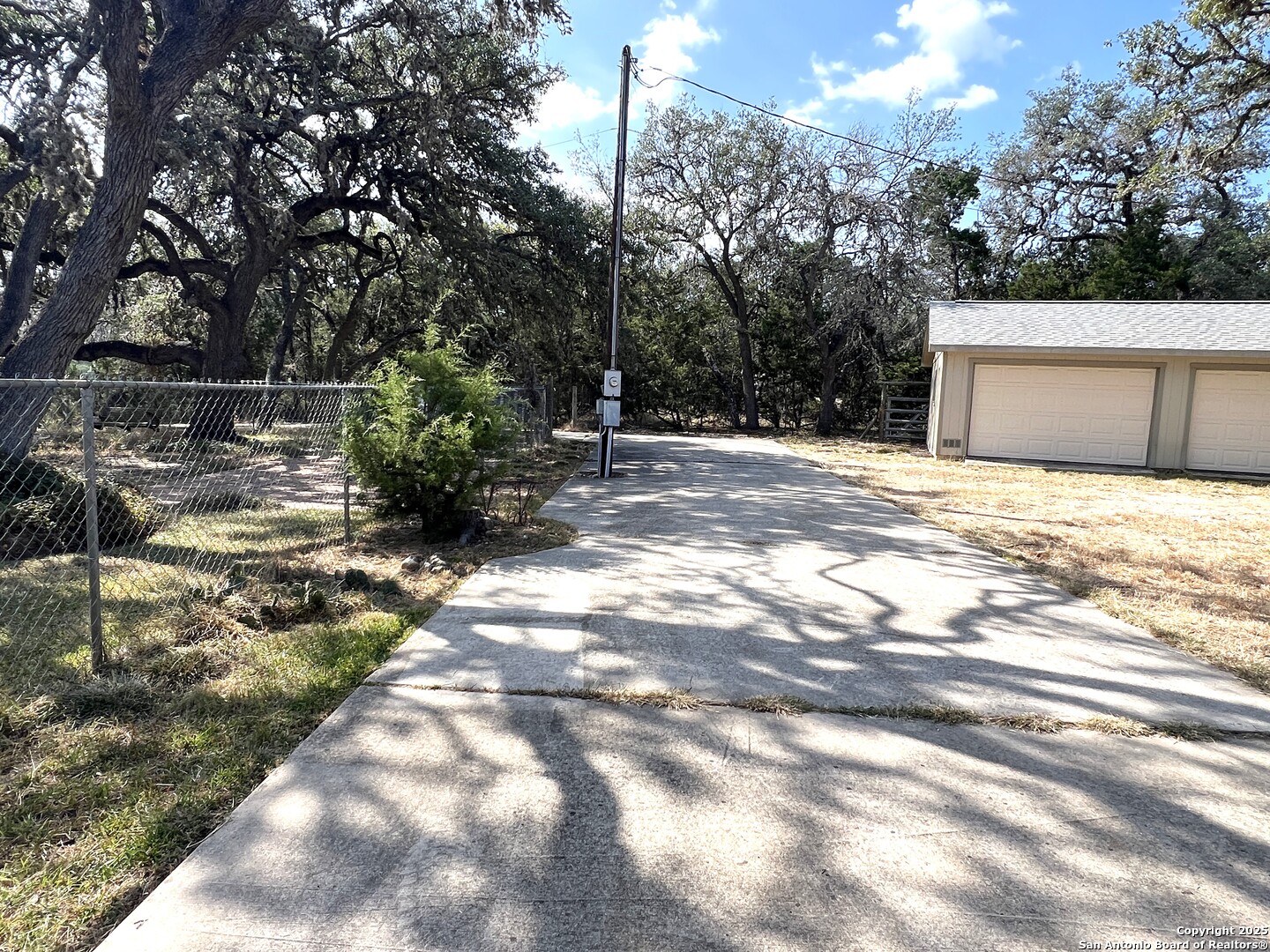 630 Indian Mound Tarpley TX 78883