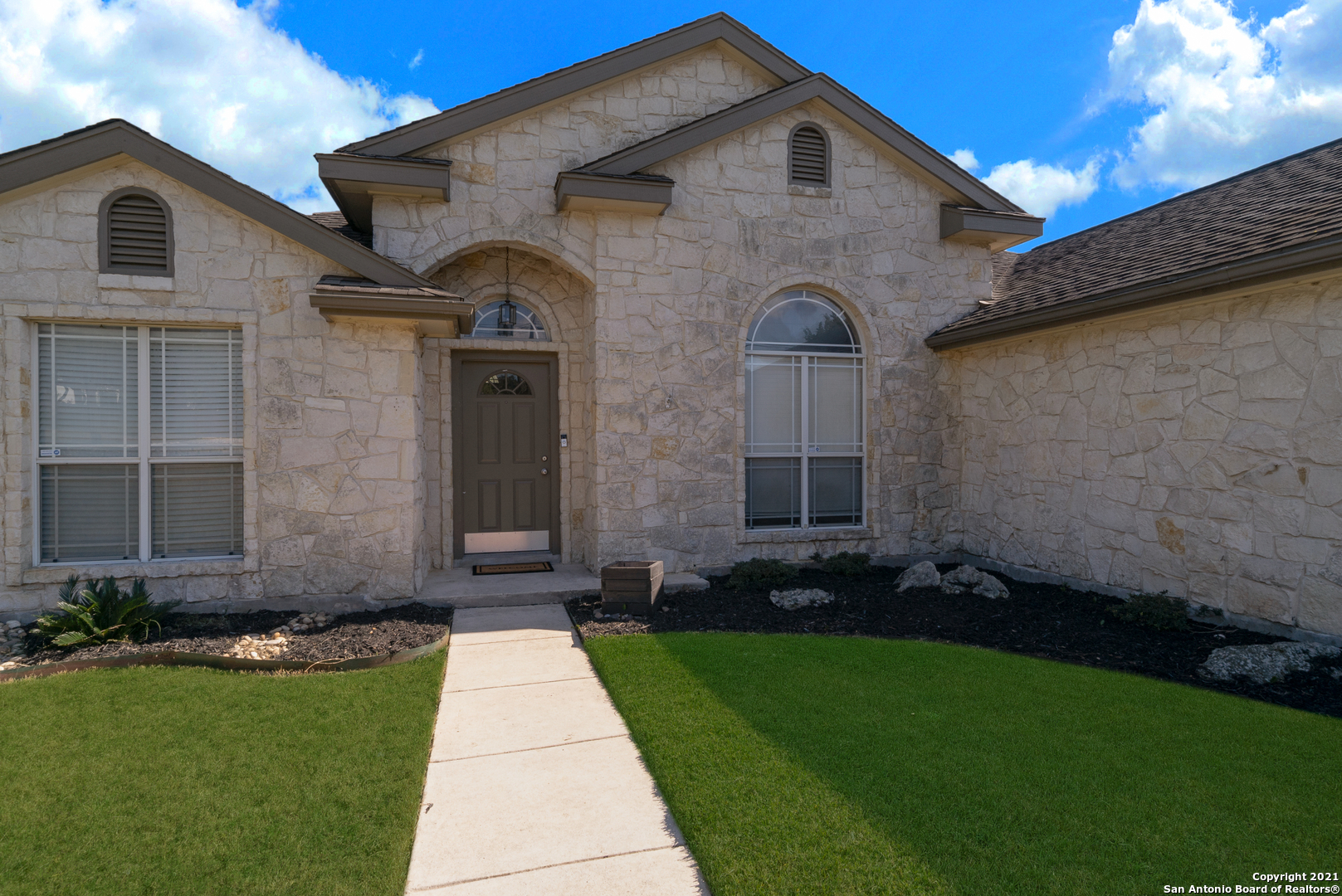 26018 Wooded Acres San Antonio TX 78260