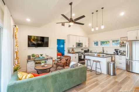 460 Stenen Drive Canyon Lake TX 78133