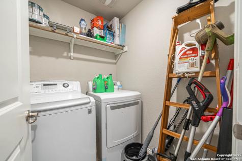 5906 Larkspur Valley San Antonio TX 78218