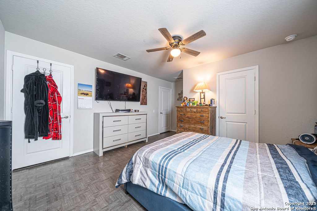 5906 Larkspur Valley San Antonio TX 78218