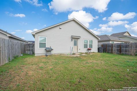 5906 Larkspur Valley San Antonio TX 78218