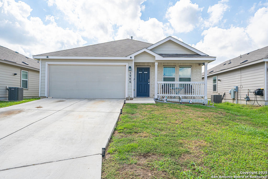 5906 Larkspur Valley San Antonio TX 78218