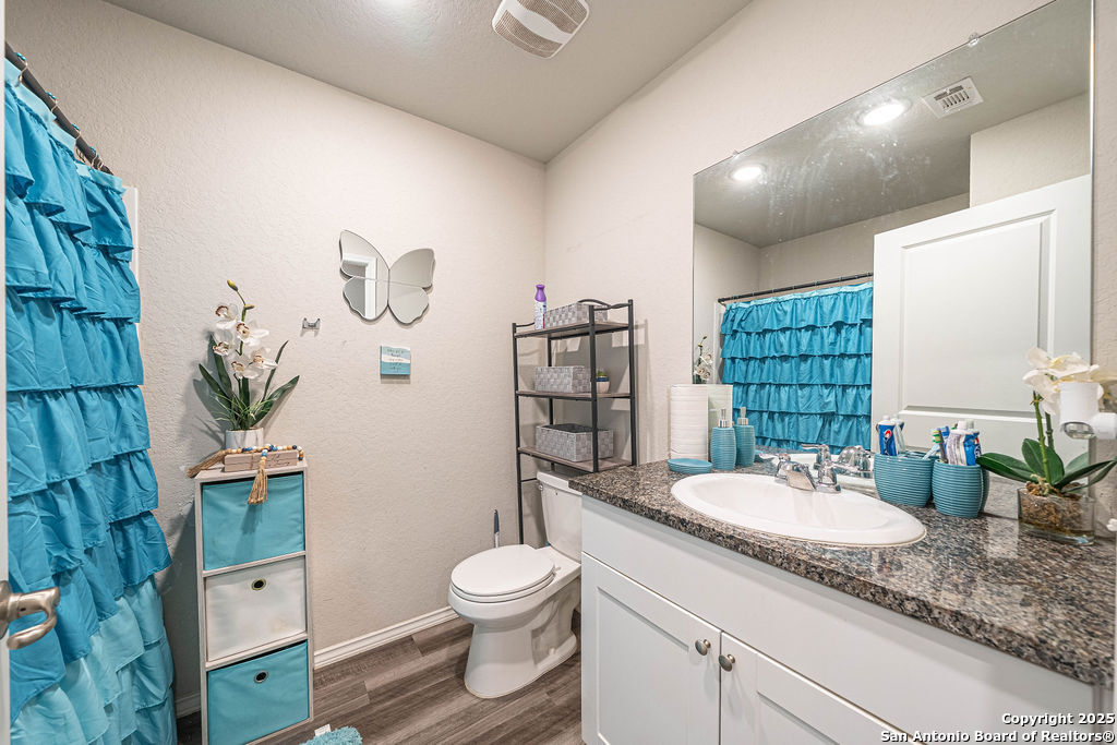 5906 Larkspur Valley San Antonio TX 78218