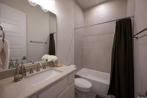 4016 Luz Del Faro San Antonio TX 78261