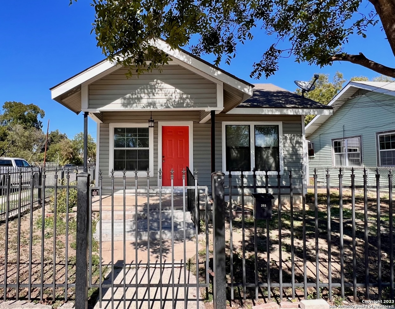 203 Helena Street San Antonio TX 78204