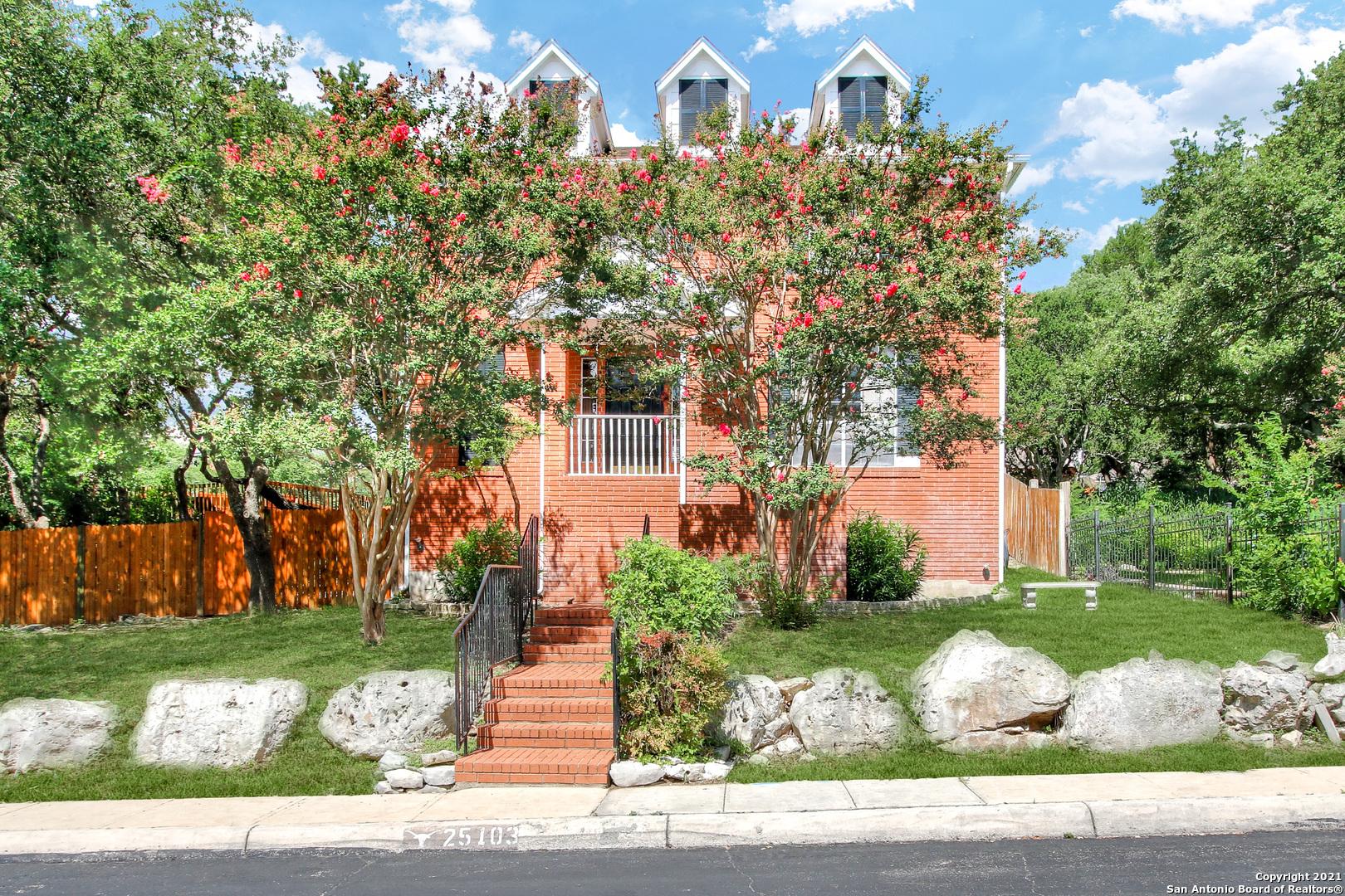 25103 Arrow Ridge San Antonio TX 78258